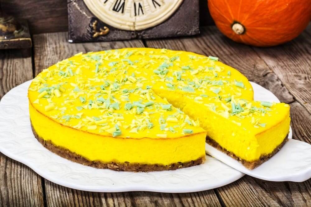 Welcome to my latest Instant Pot cheesecake recipe and today we are showing you how stupidly simple it is to make the most delicious Instant Pot Pumpkin Cheesecake that even your small kids could do it! 