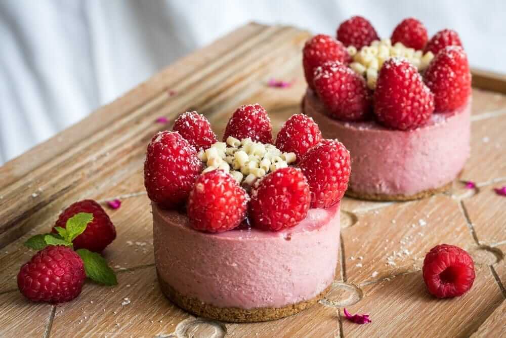 Welcome to the best ever Instant Pot cheesecakes recipe and that is for Instant Pot white chocolate raspberry cheesecake minis.