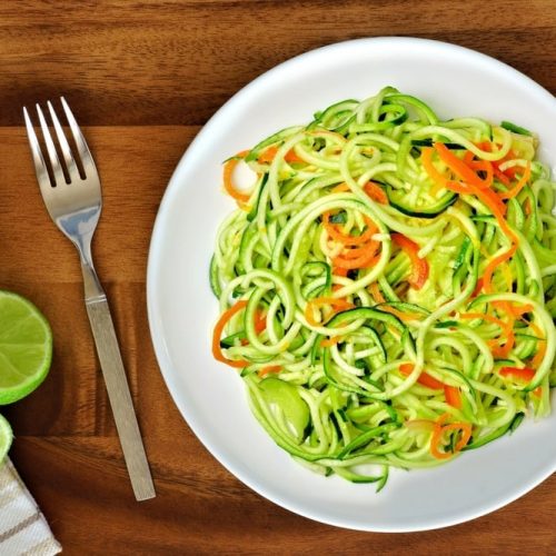 Welcome to my meatless Monday easy slow cooker zoodles recipe.
