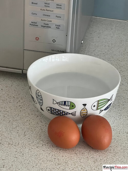 Microwave Poached Eggs Recipe Ingredients