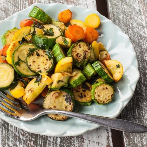 Welcome to my leftover vegetable slow cooker medley recipe. Whether you’re a vegetarian, vegan or just love delicious vegetables for dinner then this is perfect for you.