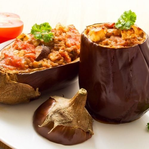 Welcome to my perfectly Paleo stuffed aubergines with Greek mince in the slow cooker recipe.