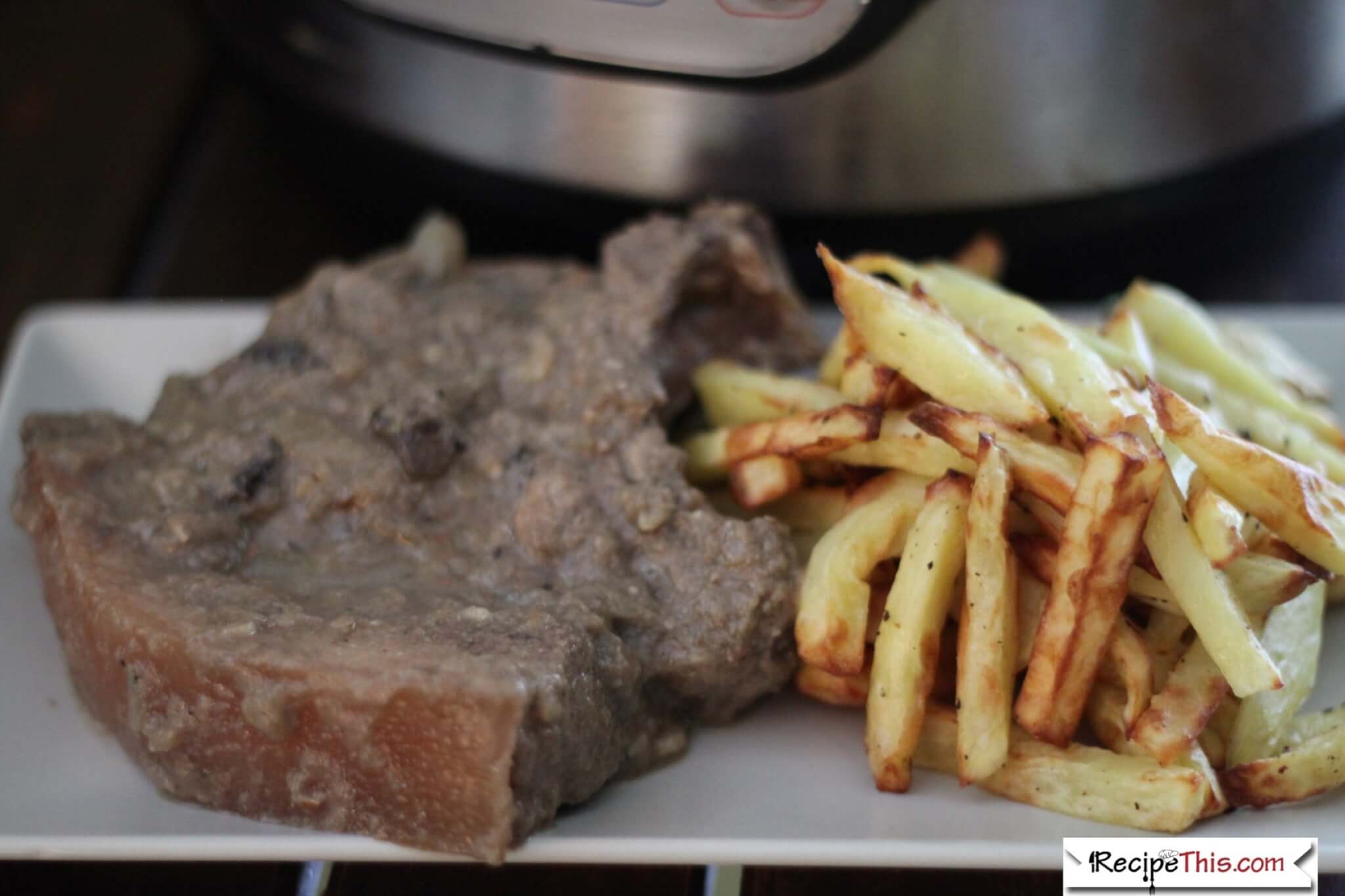 Recipe This Pressure Cooker Pork Chops