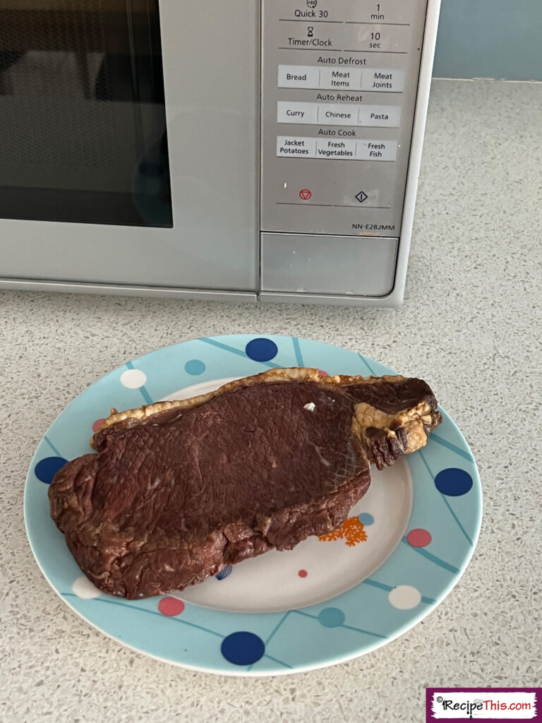 How to Reheat Steak in Microwave Oven  