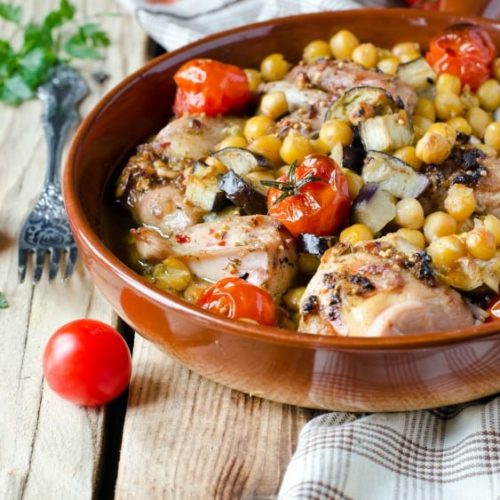 Welcome to my Slimming World Slow Cooked Mediterranean Chicken Bake recipe.