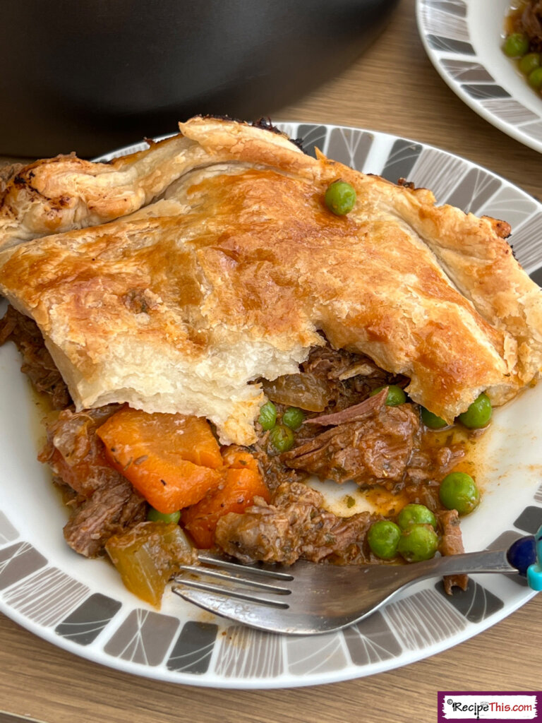 Slow Cooker Beef And Ale Pie