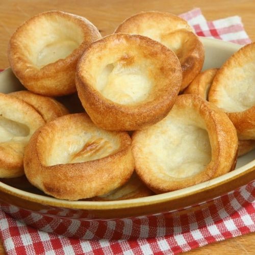 Welcome to the best ever Yorkshire Pudding Recipe in the Airfryer.