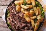 Welcome to my Whole 30 Crockpot Pulled Pork & Spuds recipe.