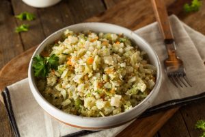 Welcome to my Whole30 slow cooked pilau cauliflower rice recipe.