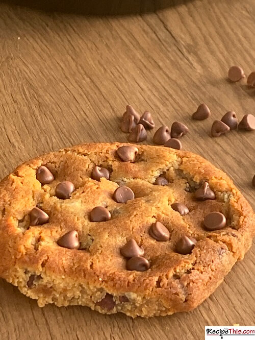 air fryer chocolate chip cookies