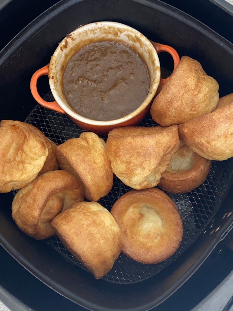 air fryer yorkshire puddings and gravy