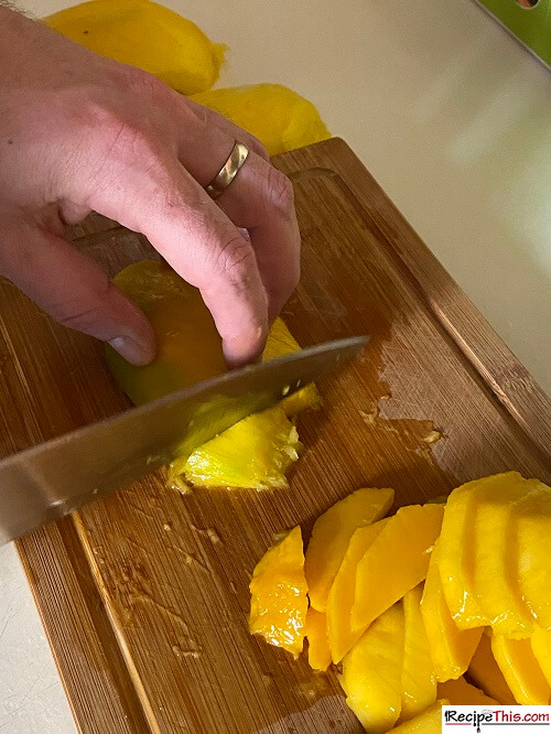 dried mango slices