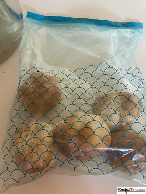 freezing bread rolls in zip loc bags