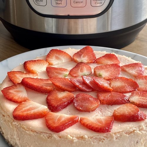 instant pot strawberry cheesecake