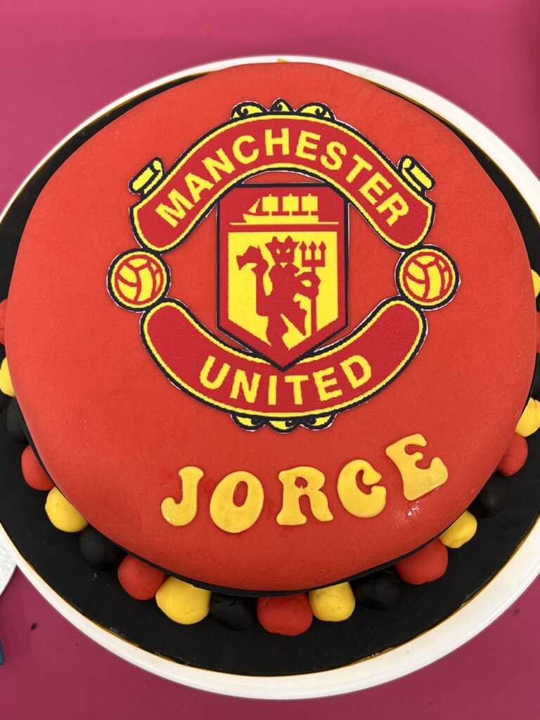 man united birthday cake top shot
