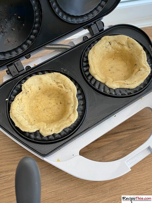 pie maker bottom pastry