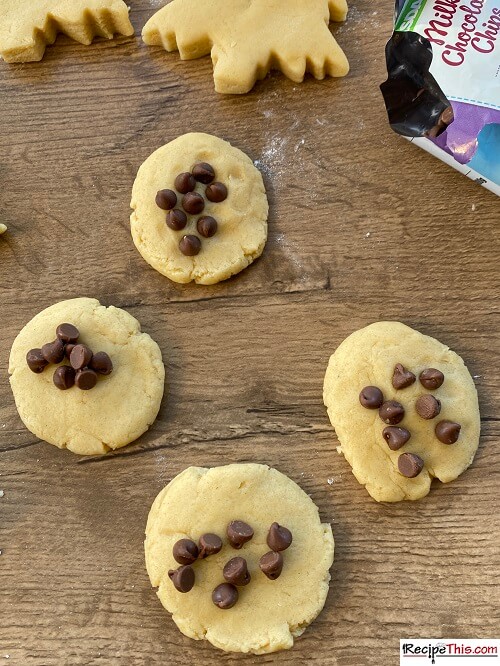 shortbread leftovers into cookie balls