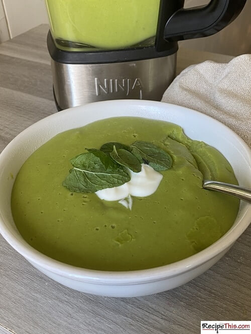 https://recipethis.com/wp-content/uploads/slimming-world-pea-and-mint-soup.jpg