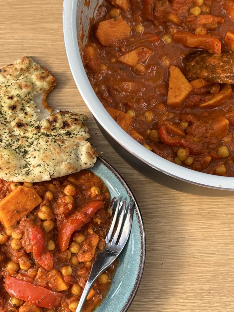 slow cooker chickpea curry