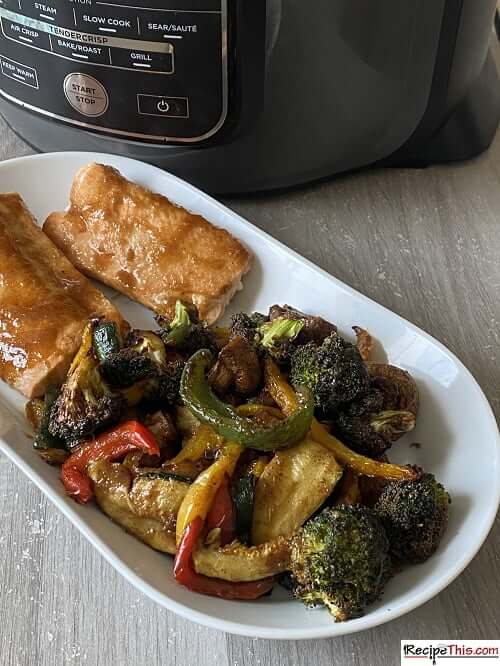 The Tin Foil Hack To Get A Better Sear On Air Fryer Steak