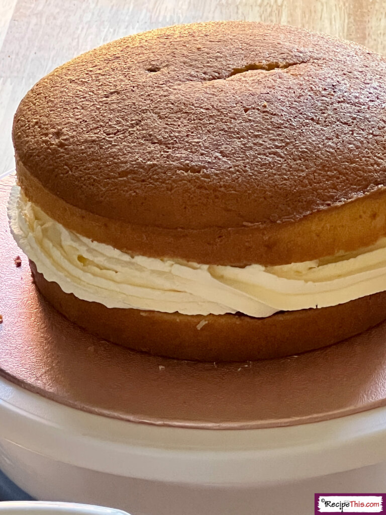 victoria sandwich sandwiched together